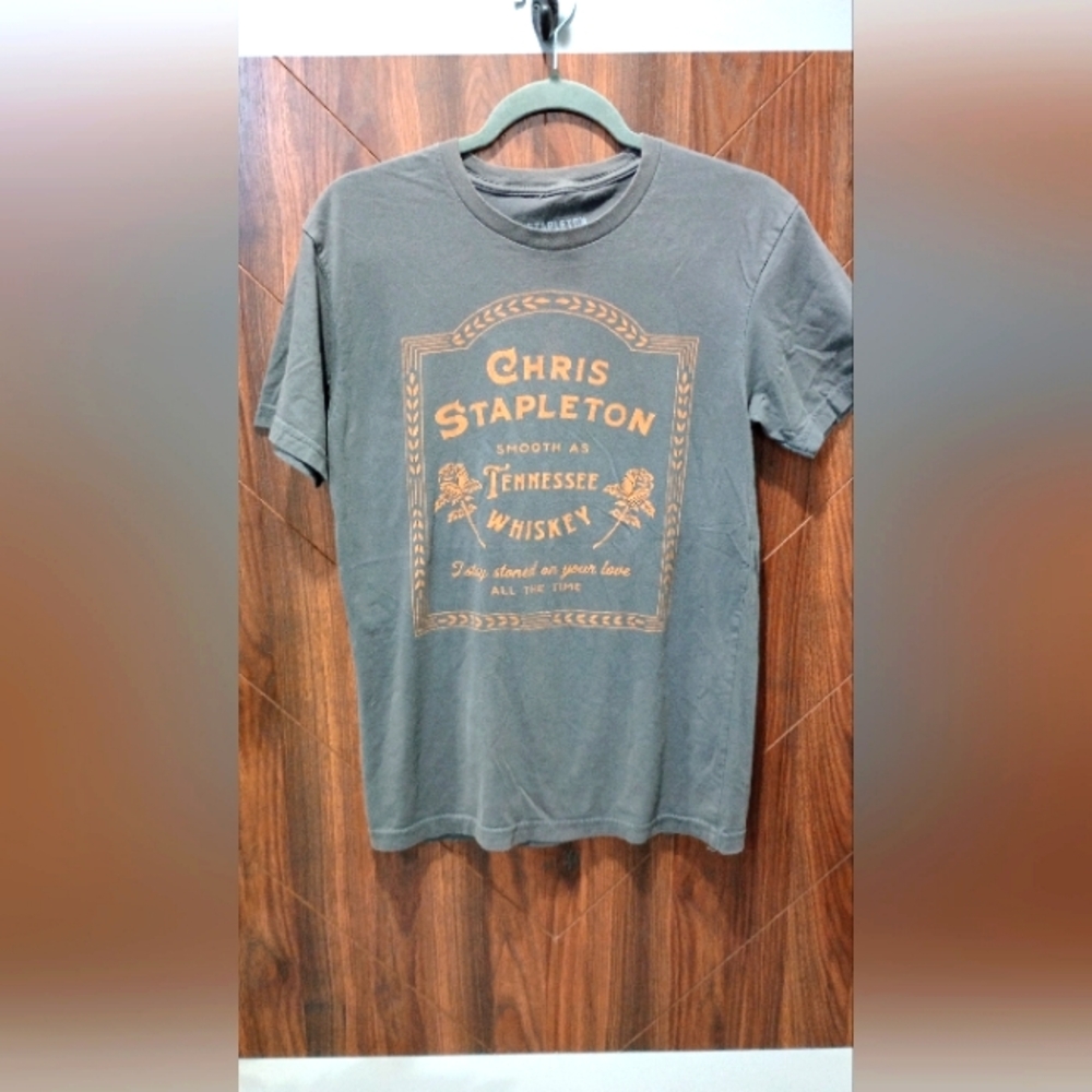 100% authentic Chris Stapleton concert T-shirt.. women's small